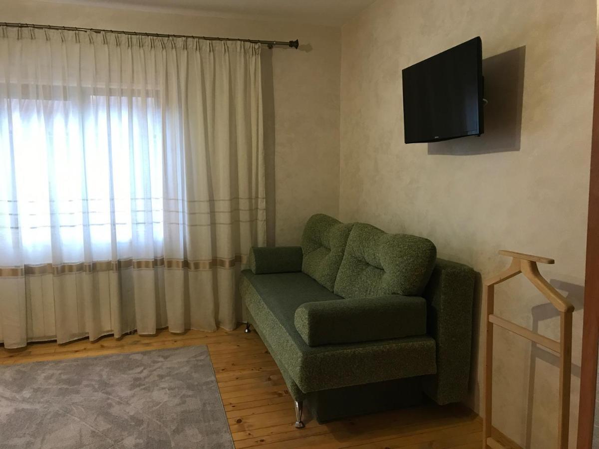 Bozhena Hotel Mykulychyn Buitenkant foto